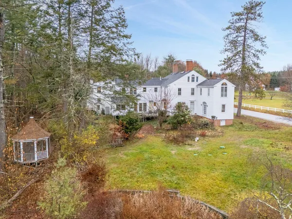 $1,300,000 | 56 Haigh Road, Brentwood, NH 03833