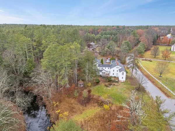 $1,300,000 | 56 Haigh Road, Brentwood, NH 03833