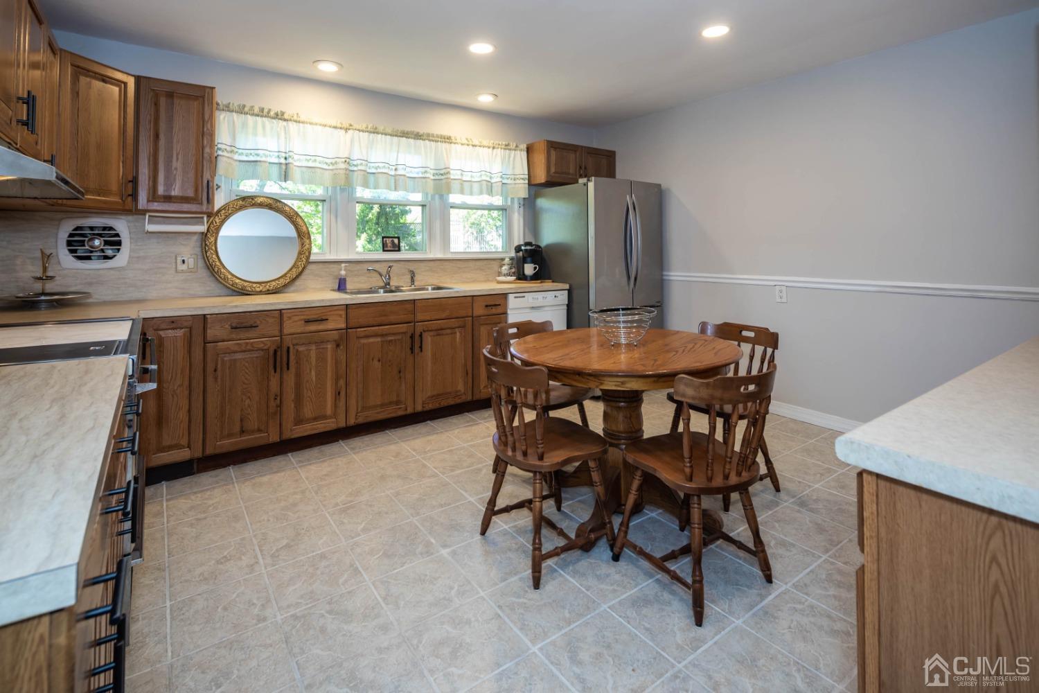 107 Emerson Road Somerset, NJ 08873 - Photo 13 of 52 Gallery Image 13
