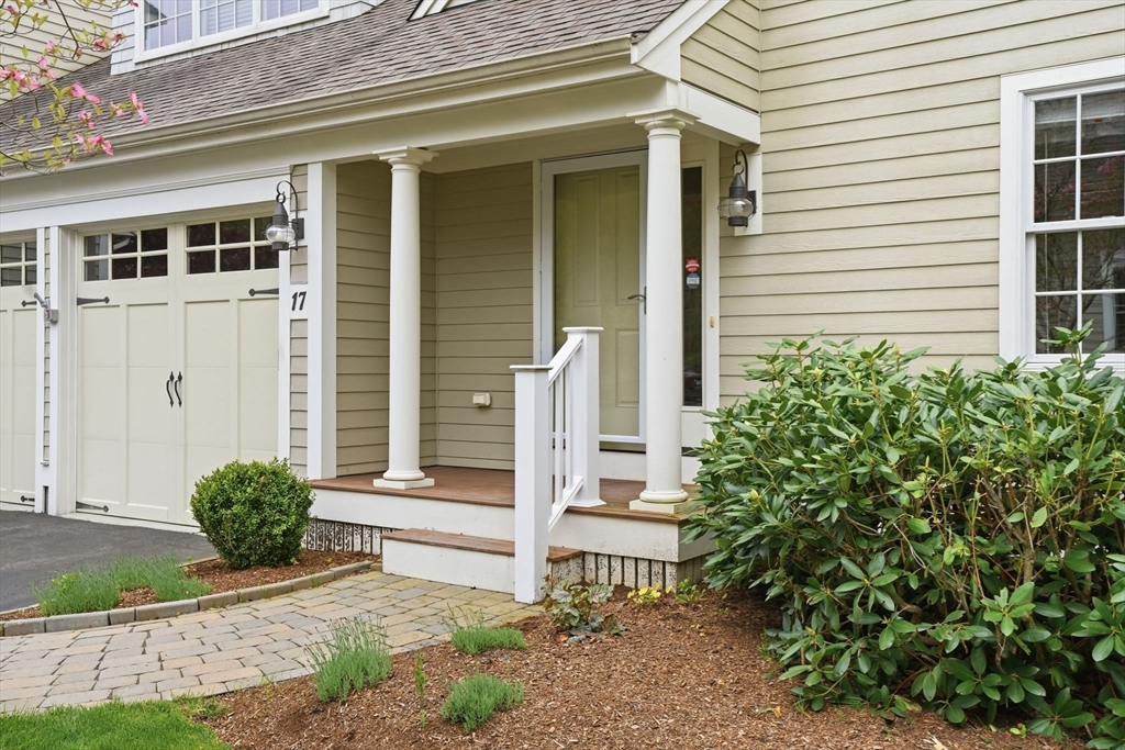 17 Hannah Brook Waye, Unit 9 Marshfield, MA 02050 - Photo 3 of 42