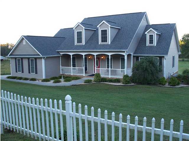 3179 Pine Grove Road Ringgold, GA 30736 - Photo 1 of 36 Primary Photo