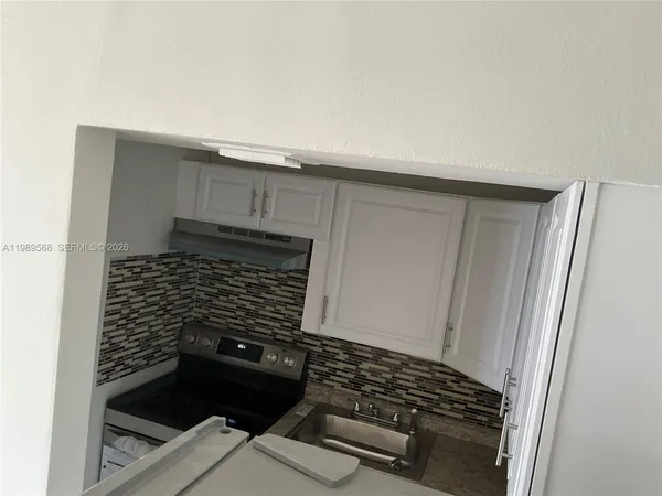 $1,799 | 2079 Northeast 167th Street, Unit 5, North Miami Beach, FL 33162