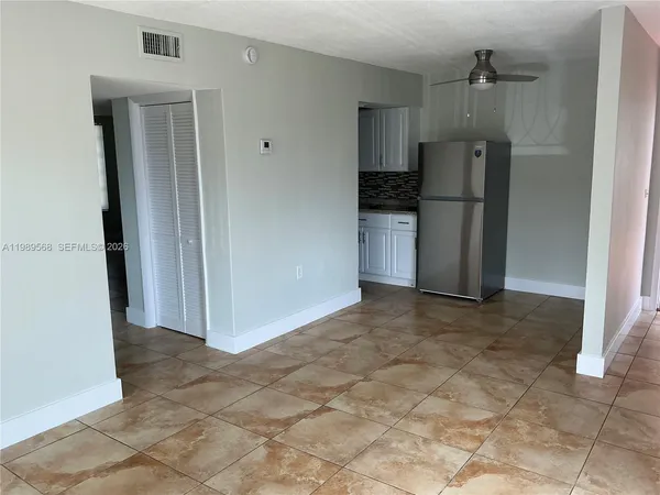 $1,799 | 2079 Northeast 167th Street, Unit 5, North Miami Beach, FL 33162