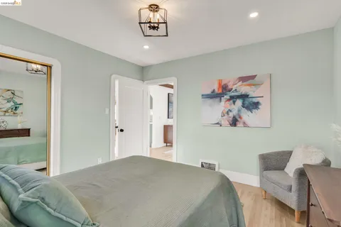 $895,000 | 3000 56th Avenue, Oakland, CA 94605