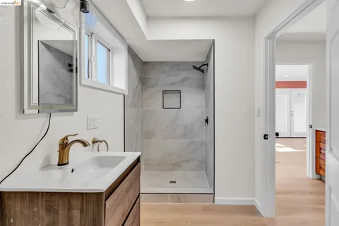 $895,000 | 3000 56th Avenue, Oakland, CA 94605