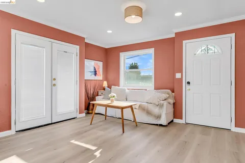 $895,000 | 3000 56th Avenue, Oakland, CA 94605