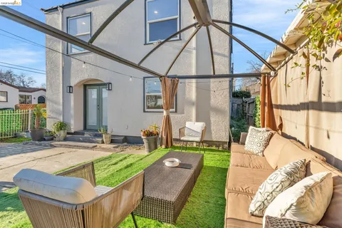 $895,000 | 3000 56th Avenue, Oakland, CA 94605