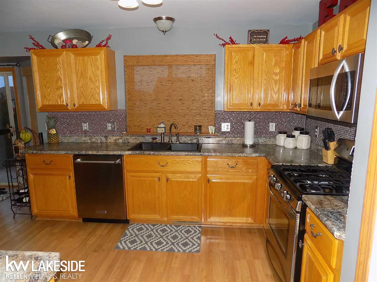 53112 West Ridge Drive Chesterfield, MI 48051 - Photo 13 of 33