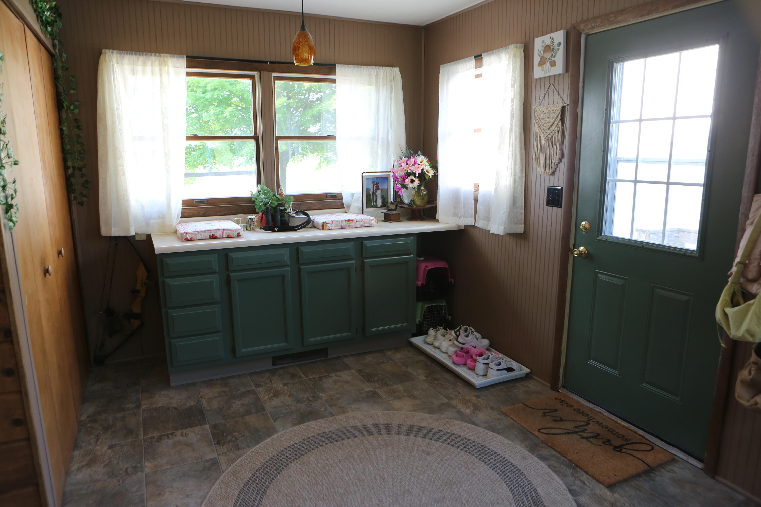 10750 B Gravel Ridge Road Lakeview, MI 48850 - Photo 3 of 33 0009
