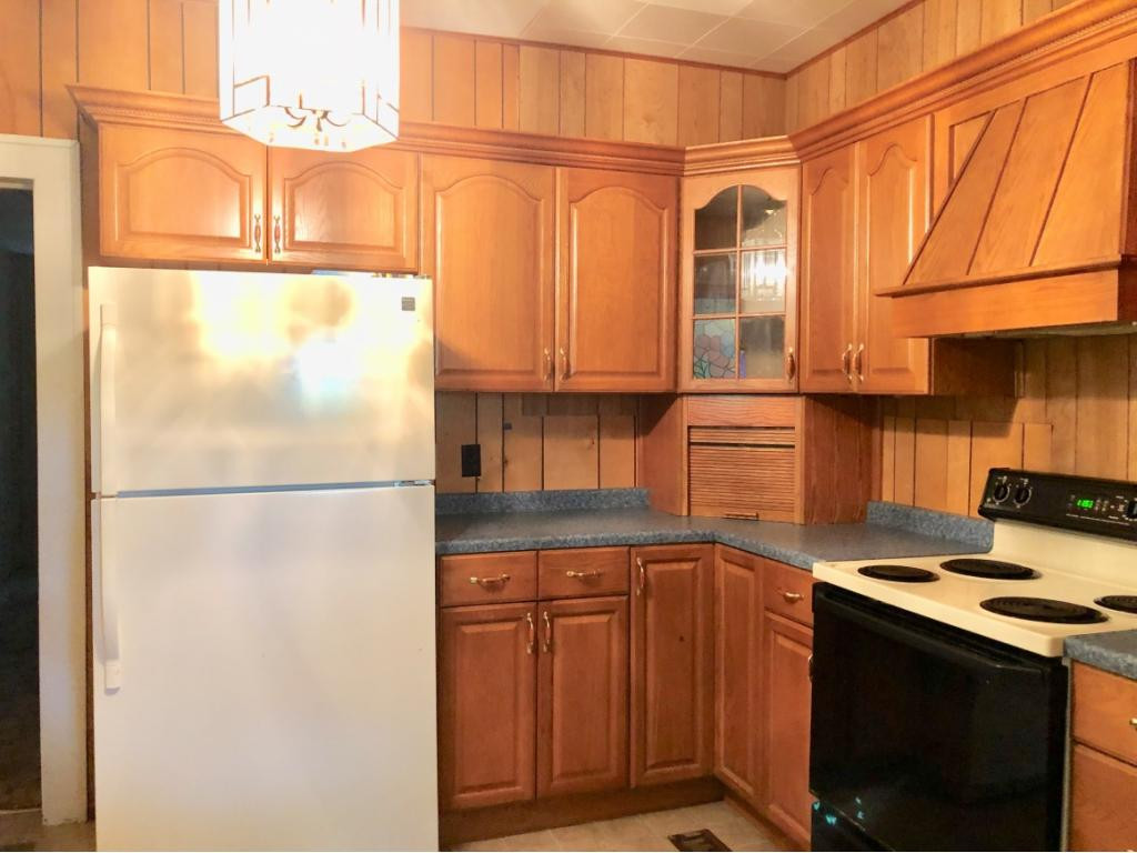 216 Riverview Road Bristol, TN 37620 - Photo 11 of 16 Photo 13