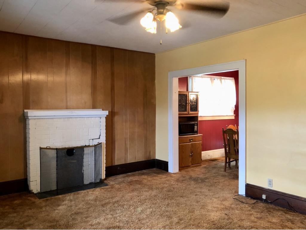 216 Riverview Road Bristol, TN 37620 - Photo 8 of 16 Photo 10