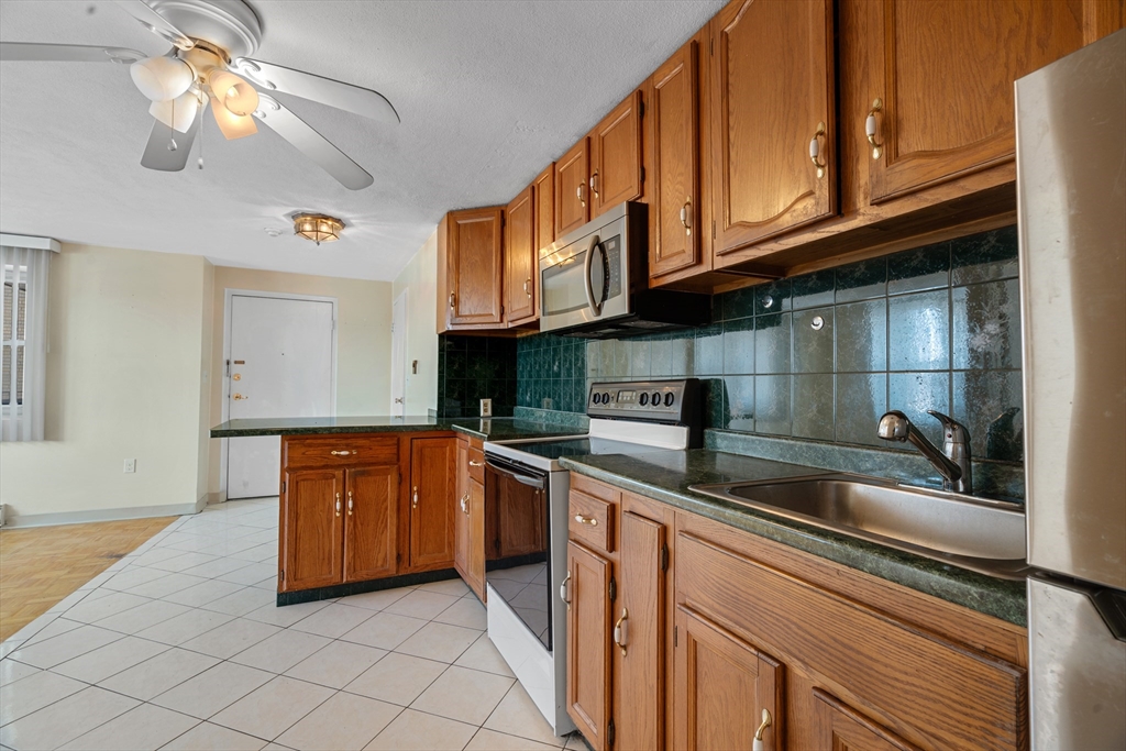 340 Main Street, Unit 508 Melrose, MA 02176 - Photo 12 of 24