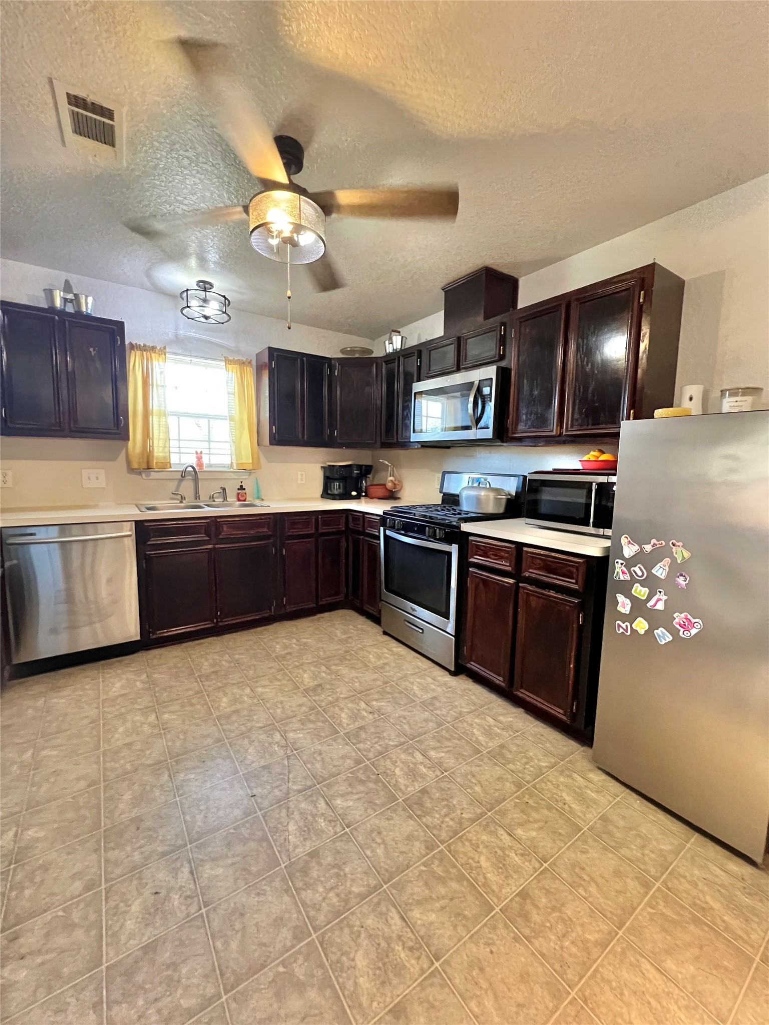 708 East 6th Street Sweeny, TX 77480 - Photo 4 of 18