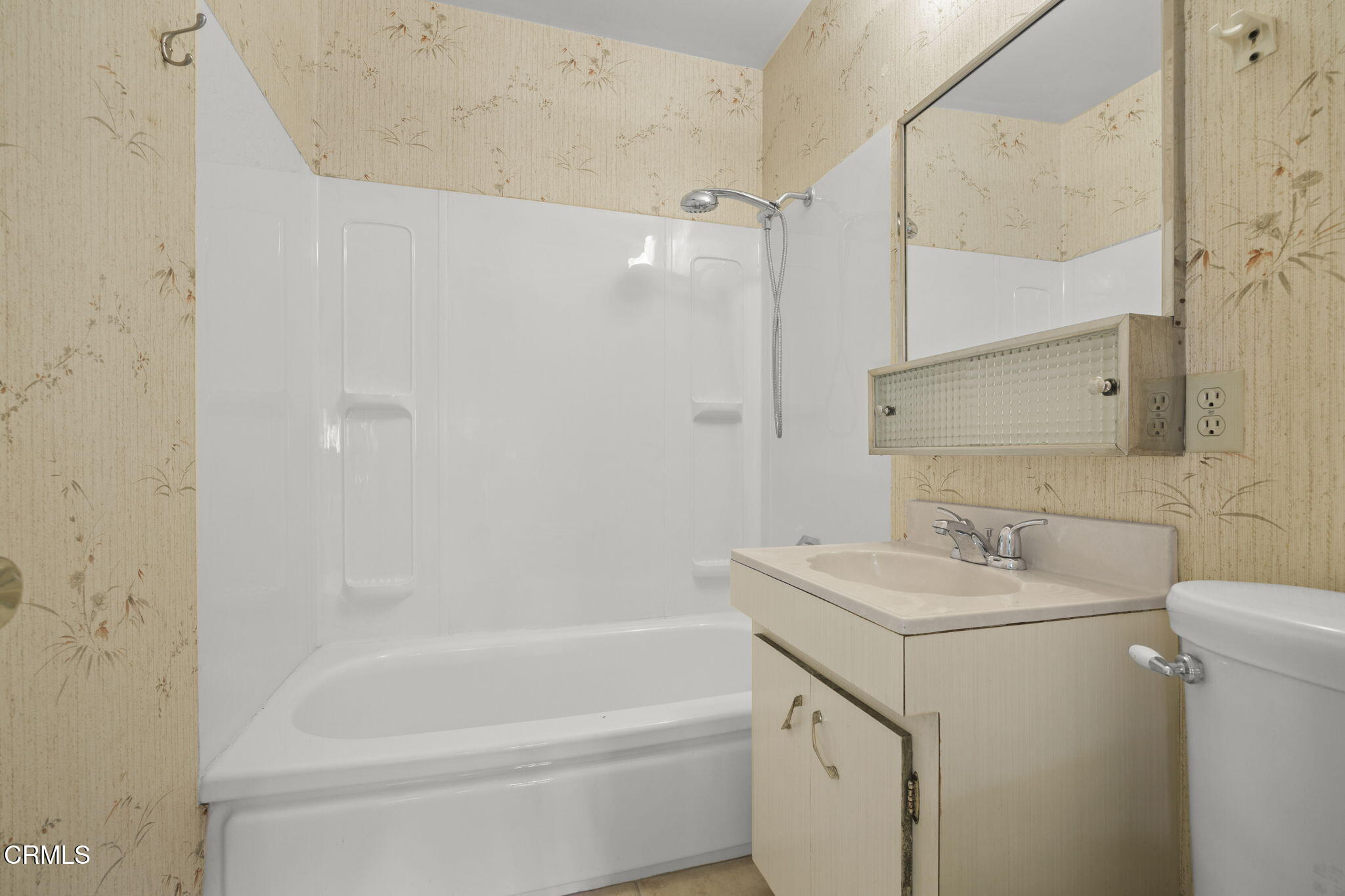 2272 Heather Street Simi Valley, CA 93065 - Photo 29 of 39 29-web-or-mls-Upmarketmedia_2272Hea-132