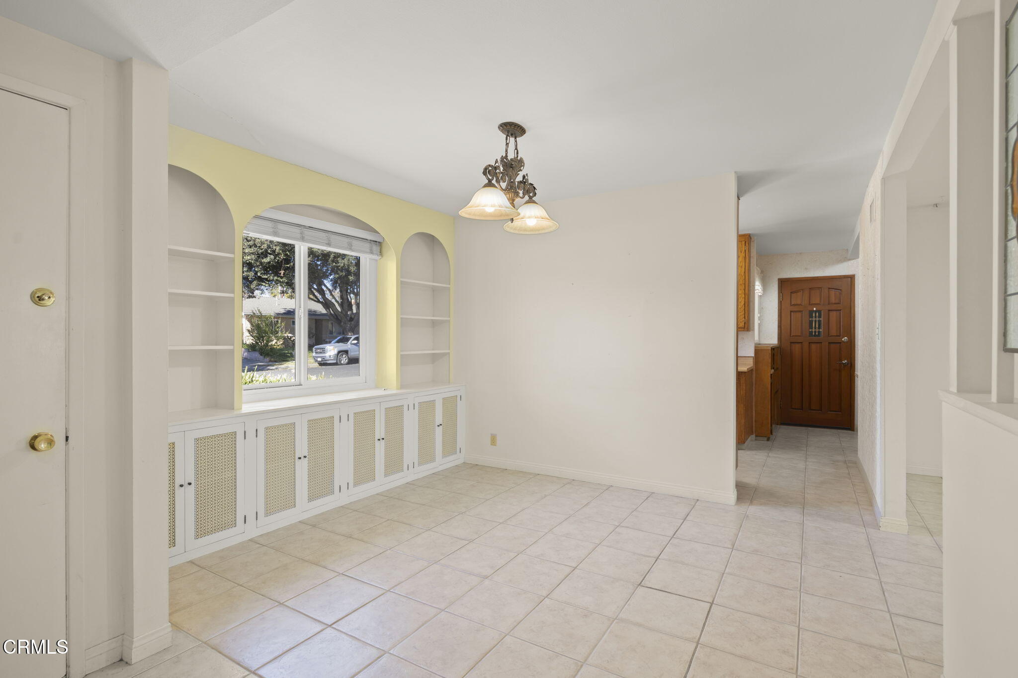 2272 Heather Street Simi Valley, CA 93065 - Photo 6 of 39 6-web-or-mls-Upmarketmedia_2272Hea-24