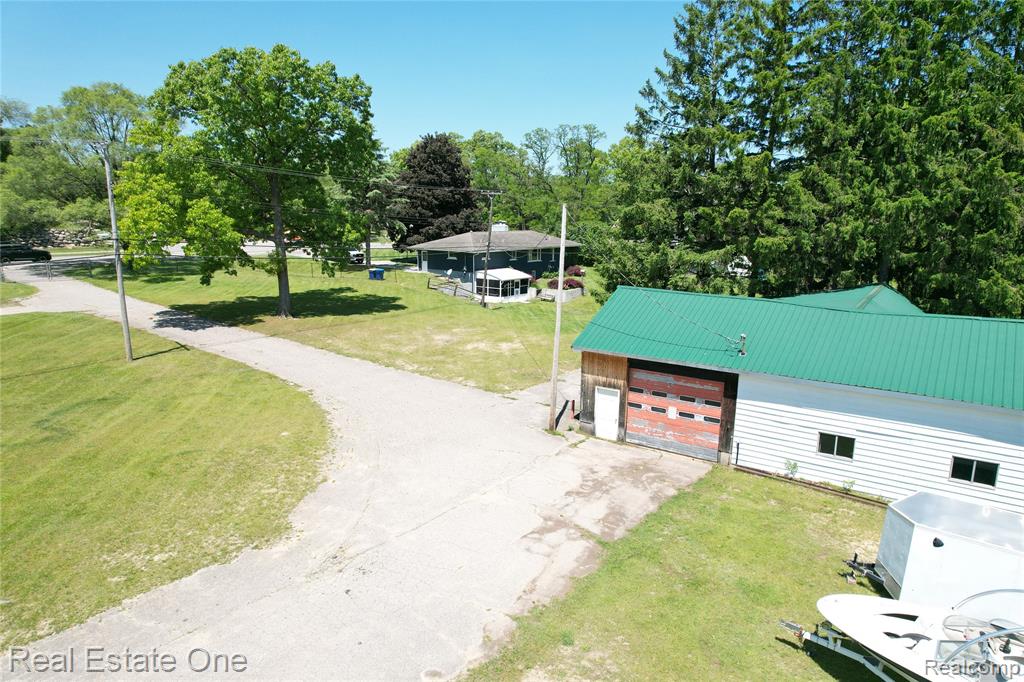 1325 South Hospital Road Waterford, MI 48327 - Photo 48 of 54