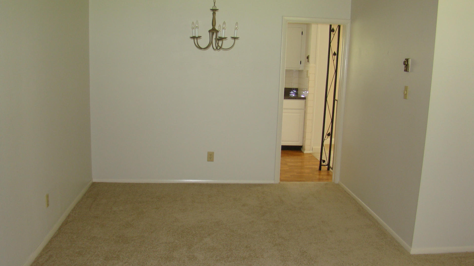 124 Killarney Road Knoxville, TN 37923 - Photo 3 of 15 Dining Area