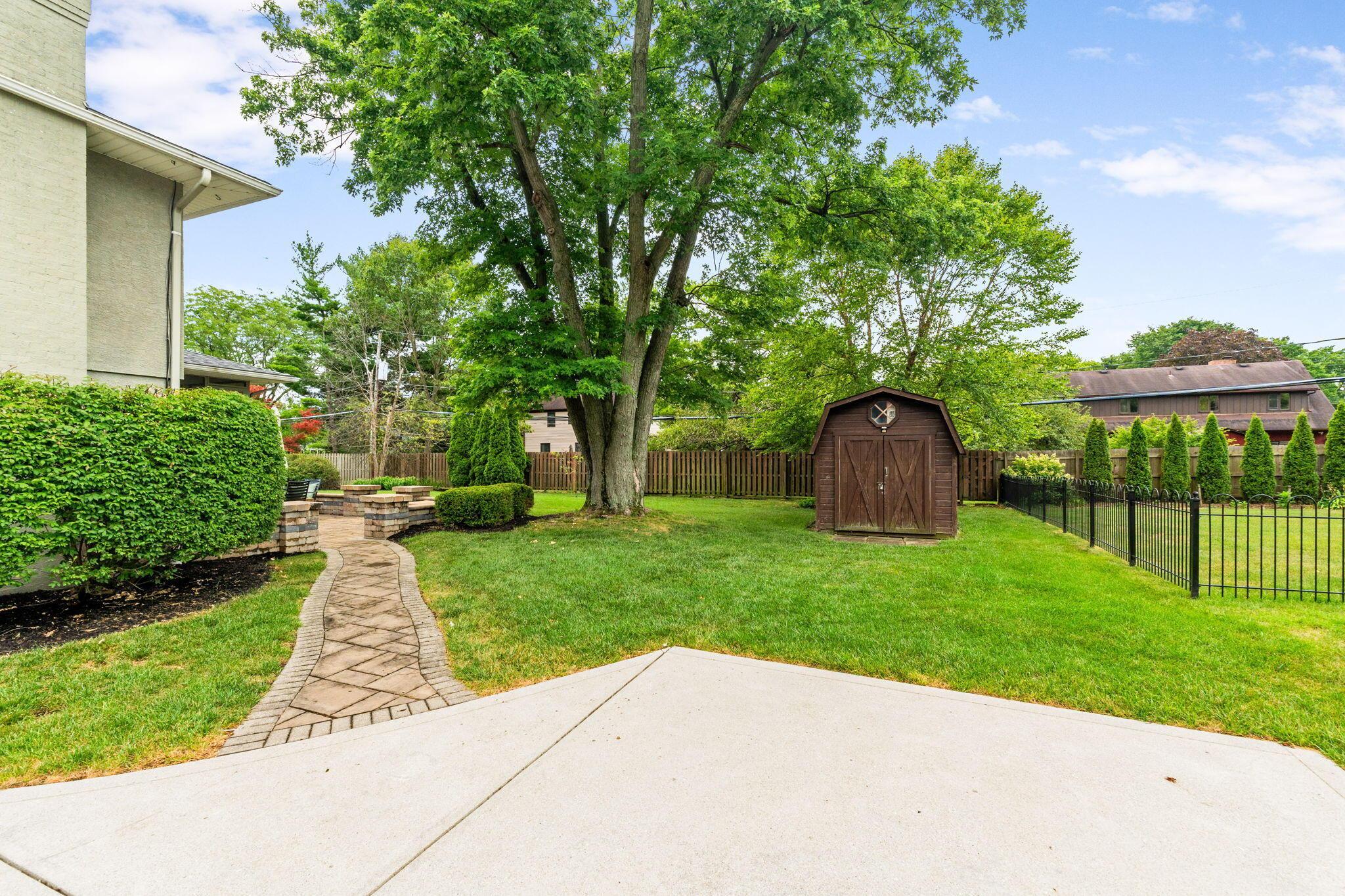 2211 Sheringham Road Columbus, OH 43220 - Photo 61 of 73 2211 Sheringham Rd (Exterior)-16