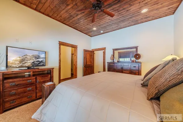 $830,000 | 4062 Southgate, Island Park, ID 83429