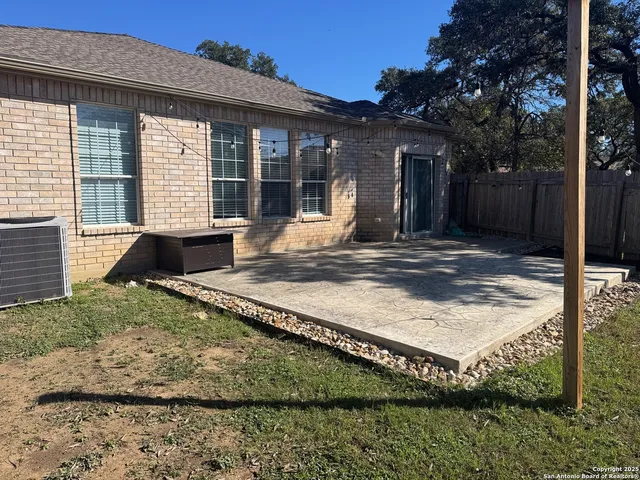 $2,400 | 24303 Grace Park, San Antonio, TX 78255
