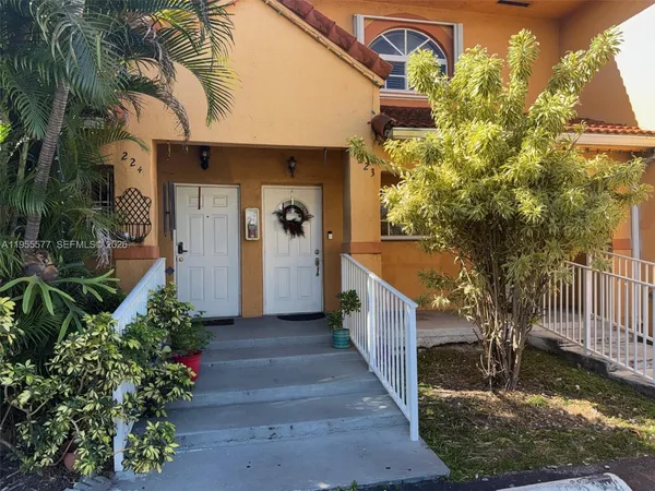 $2,700 | 3375 West 76th Street, Unit 223, Hialeah, FL 33018