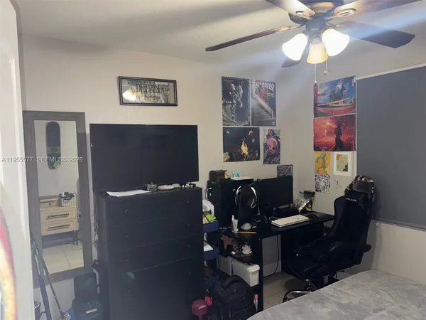 $2,700 | 3375 West 76th Street, Unit 223, Hialeah, FL 33018