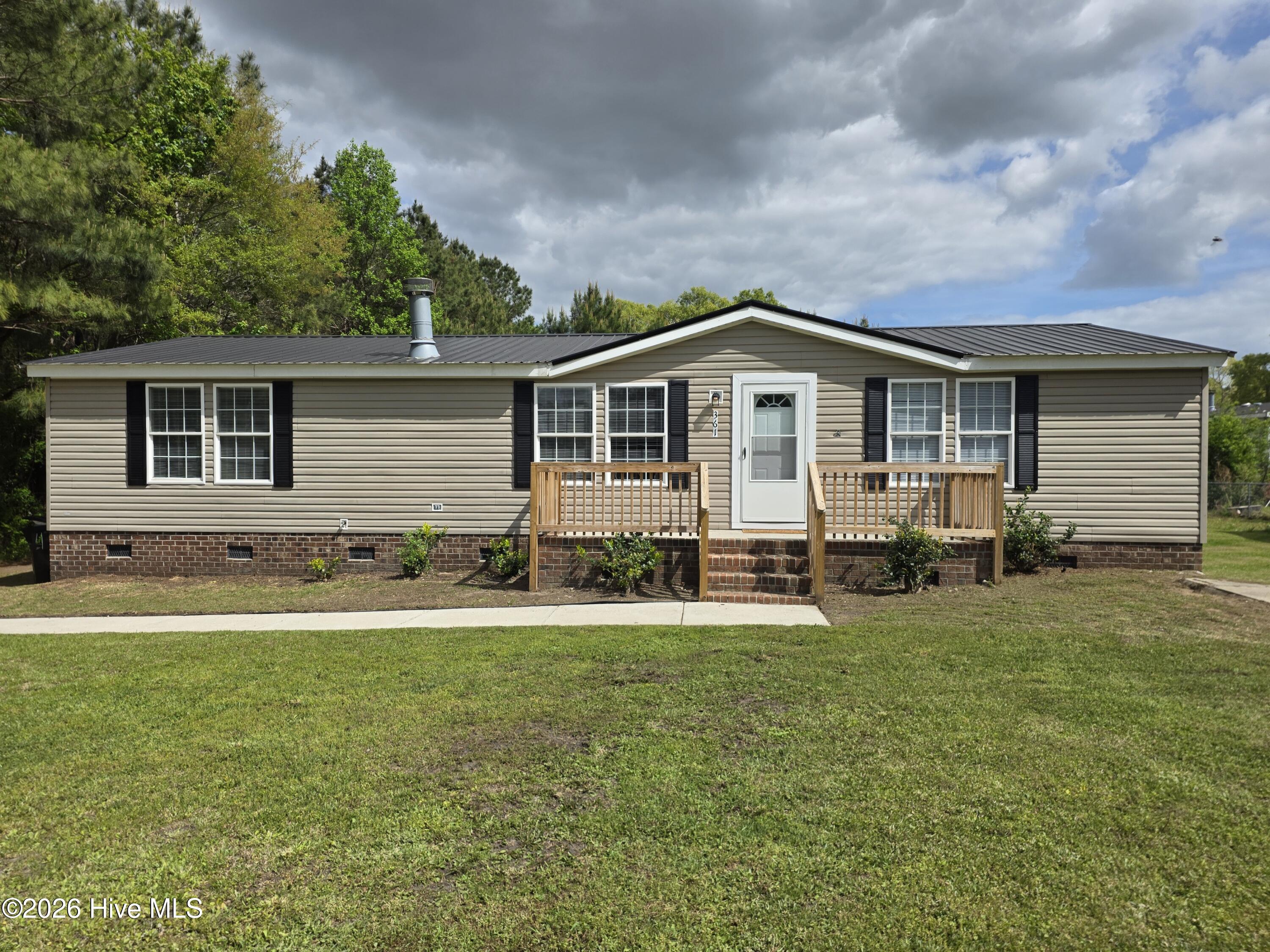 361 Fowler Manning Road Richlands, NC 28574 - Photo 1 of 35 361 Fowler Manning Road