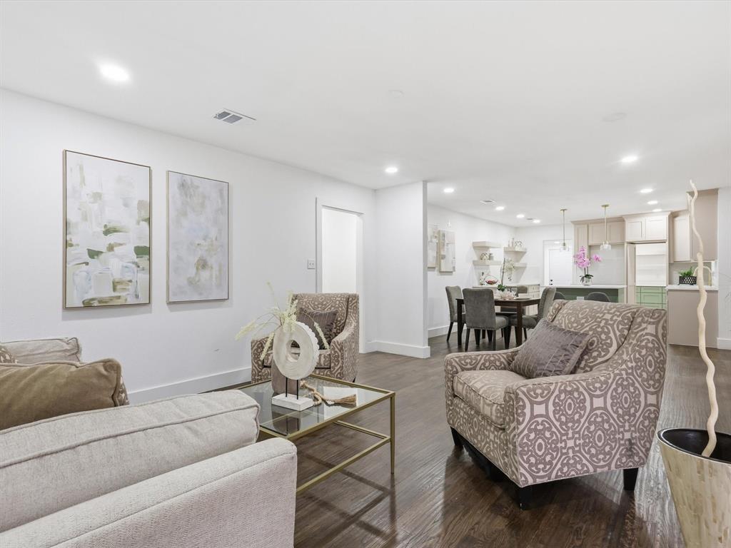 6624 Reeves Street Richland Hills, TX 76118 - Photo 9 of 27 a living room with furniture and a couch