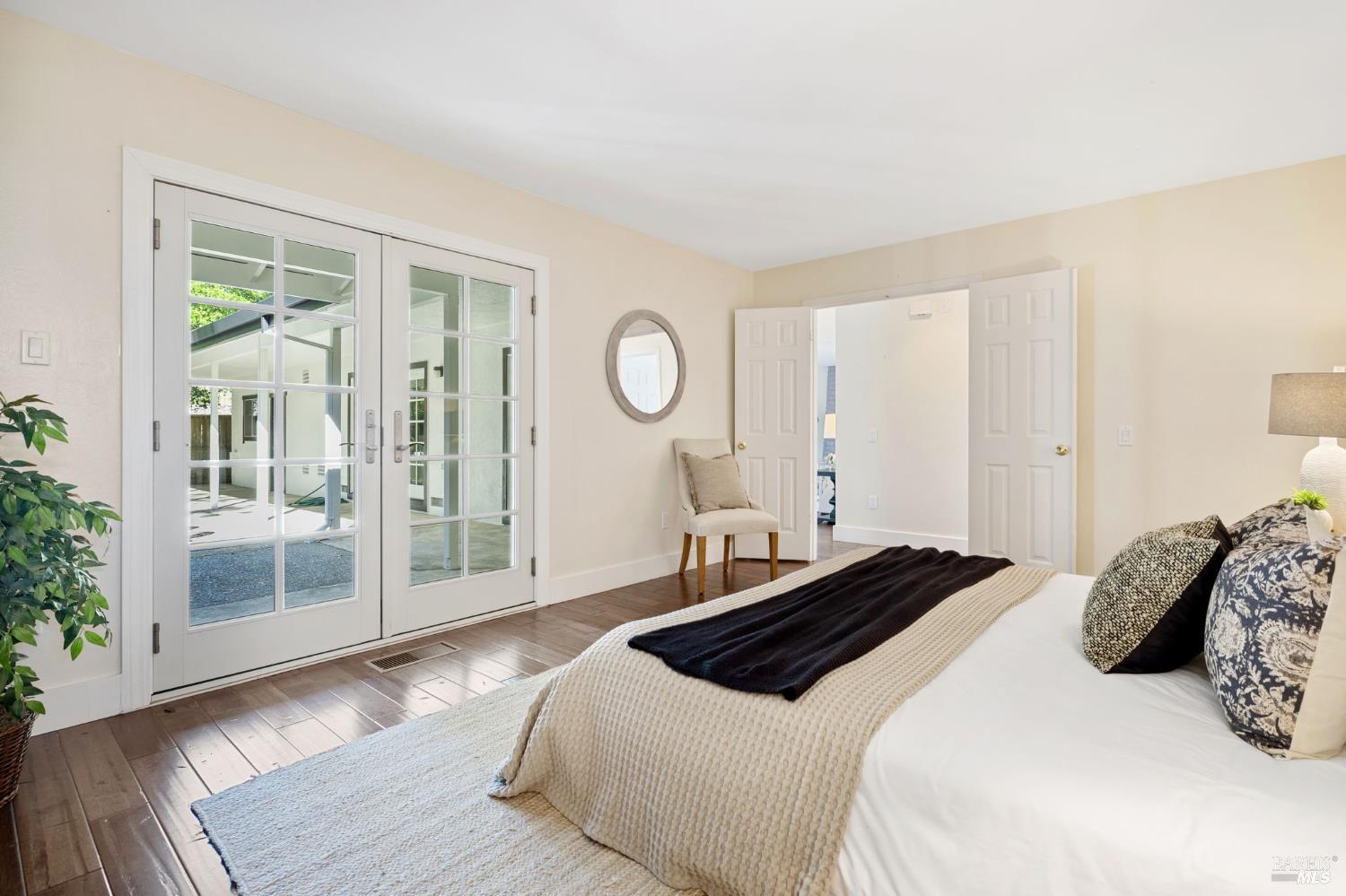 77 McNear Drive San Rafael, CA 94901 - Photo 14 of 24