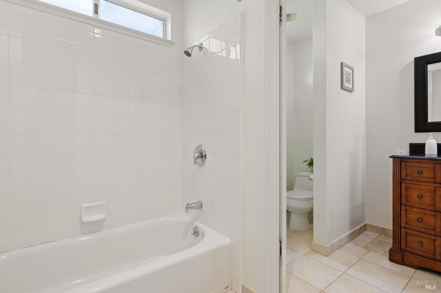 77 McNear Drive San Rafael, CA 94901 - Photo 16 of 24