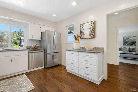 $1,395,000 | 77 McNear Drive, San Rafael, CA 94901