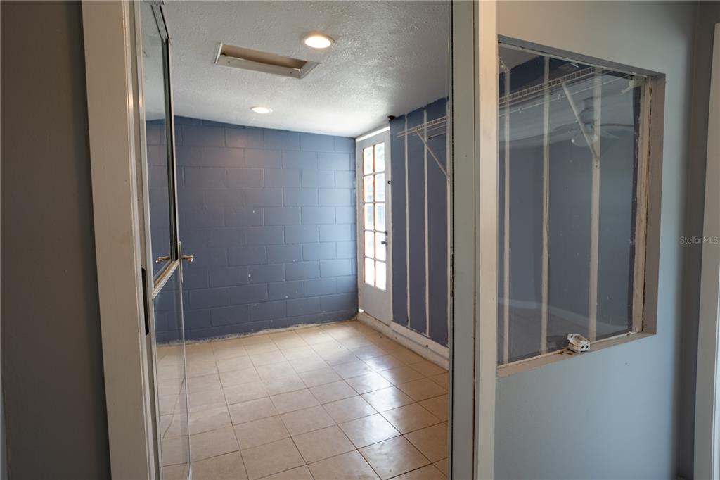 711 Mason Street Brandon, FL 33511 - Photo 9 of 37