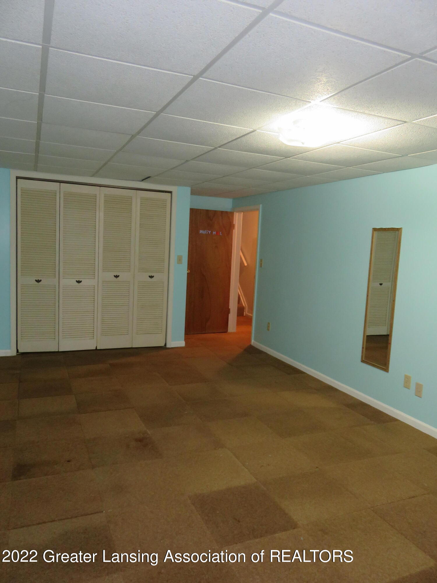 5313 Hughes Road Lansing, MI 48911 - Photo 28 of 33 IMG_3702