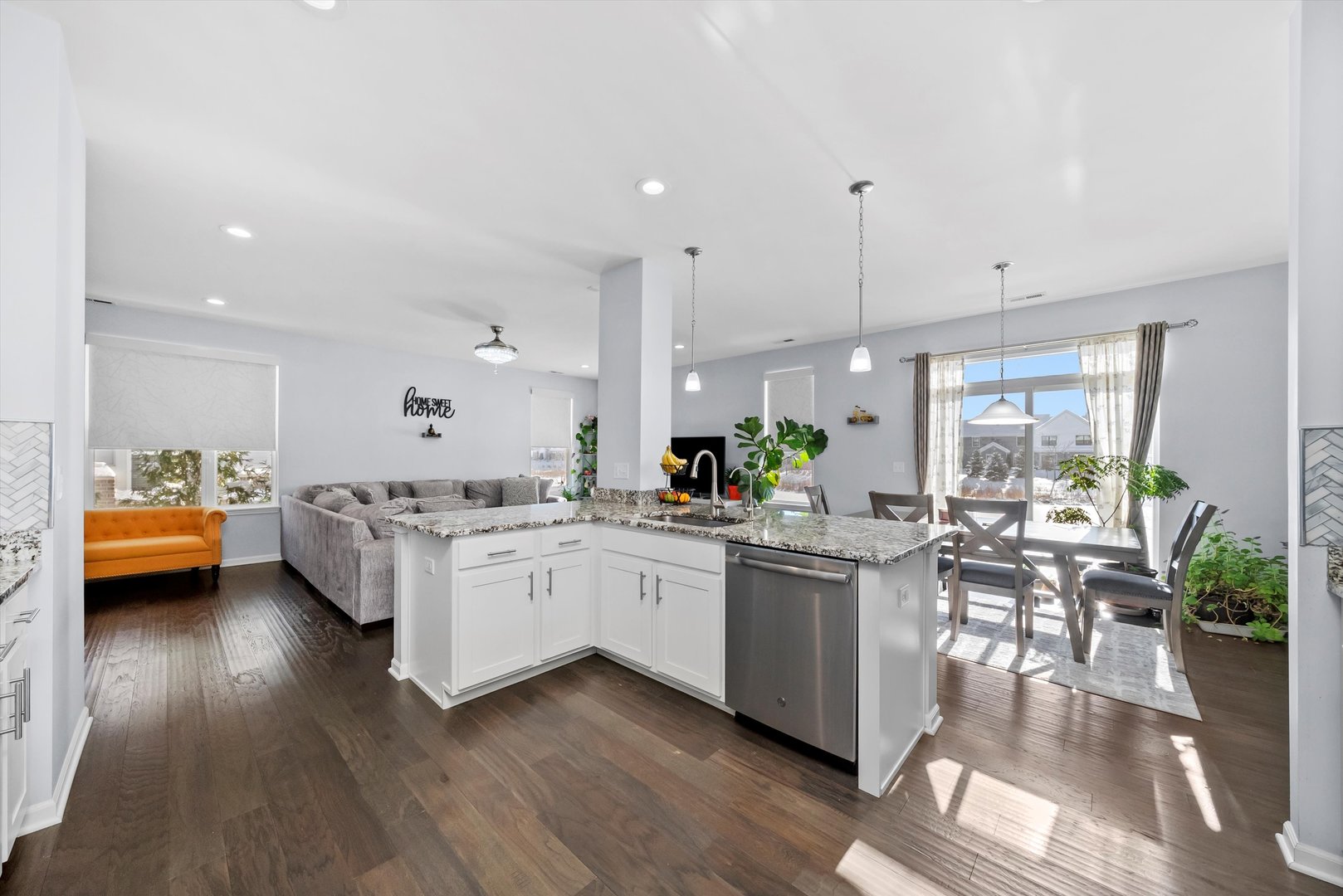 4177 Irving Road Aurora, IL 60504 - Photo 13 of 39 a kitchen with counter top space and living room