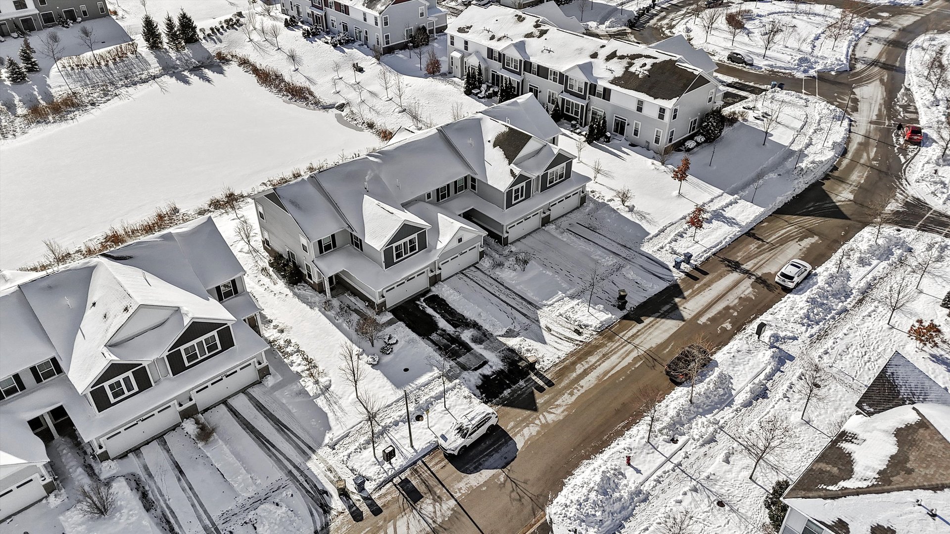 4177 Irving Road Aurora, IL 60504 - Photo 19 of 39 an aerial view of a house with outdoor space