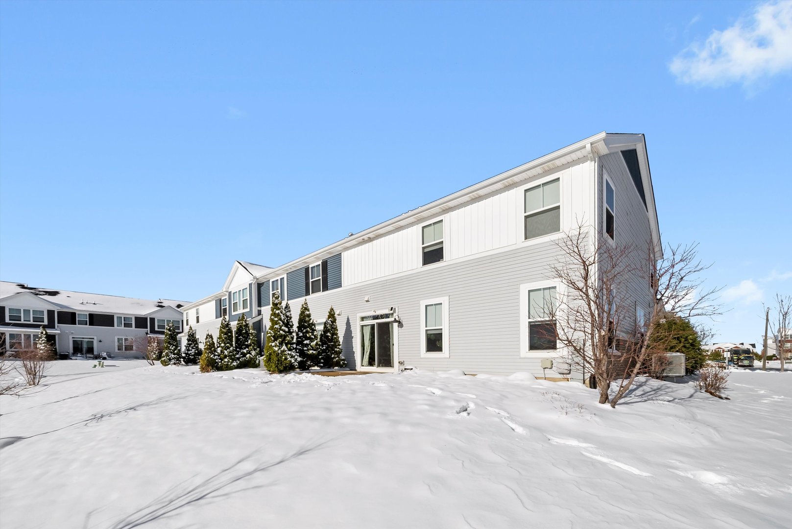 4177 Irving Road Aurora, IL 60504 - Photo 37 of 39 a view of garage with a white house