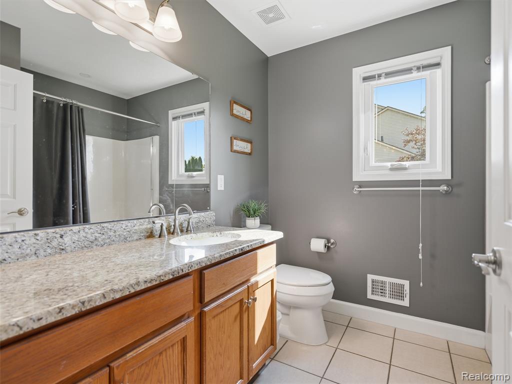 9095 Rotondo Drive Howell, MI 48855 - Photo 16 of 44