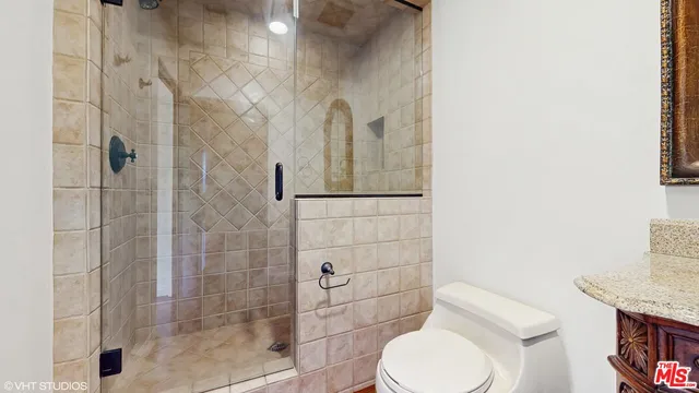 $8,800 | 3311 Deronda Drive, Los Angeles, CA 90068