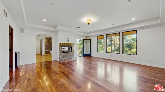 $8,800 | 3311 Deronda Drive, Los Angeles, CA 90068