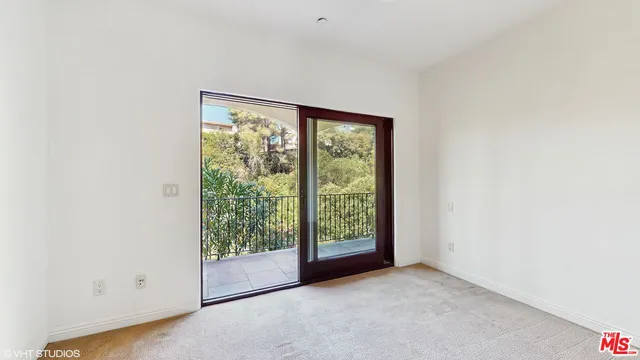 $8,800 | 3311 Deronda Drive, Los Angeles, CA 90068