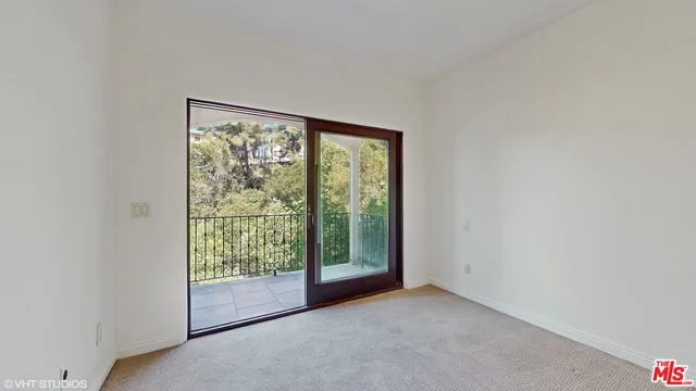 $8,800 | 3311 Deronda Drive, Los Angeles, CA 90068