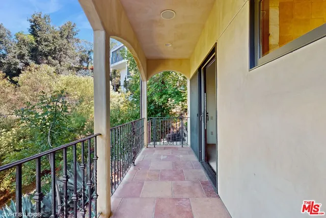 $8,800 | 3311 Deronda Drive, Los Angeles, CA 90068