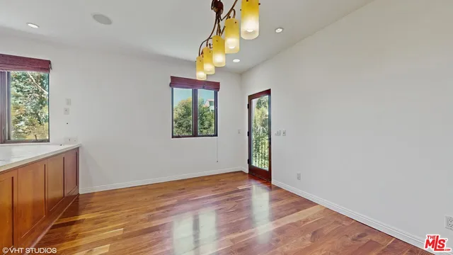 $8,800 | 3311 Deronda Drive, Los Angeles, CA 90068