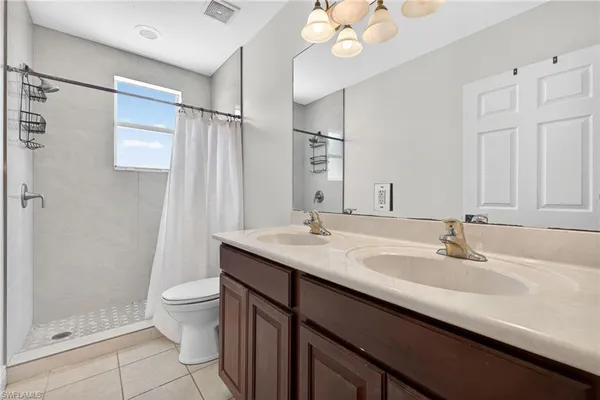 $669,000 | 9734 Silvercreek Court, Estero, FL 33928