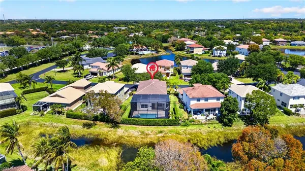 $669,000 | 9734 Silvercreek Court, Estero, FL 33928