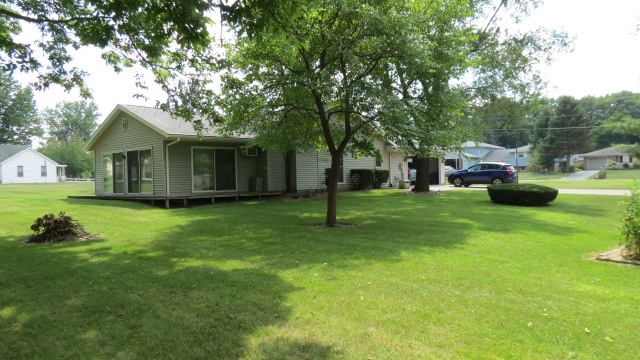 1607 Springfield Road East Peoria, IL 61611 - Photo 10 of 20 Gallery Image 10