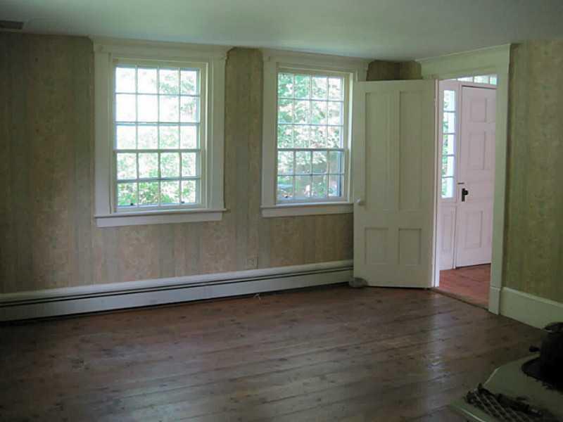 44 Carl Bailey Road Walpole, ME 04573 - Photo 19 of 35 Living Room.