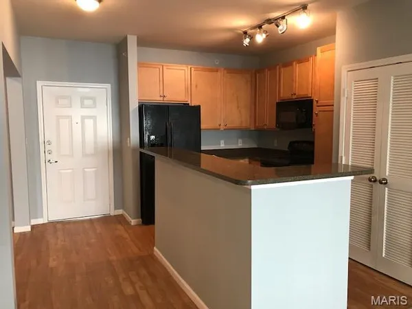 $1,750 | 1251 Strassner Drive, Unit 2303, Brentwood, MO 63144