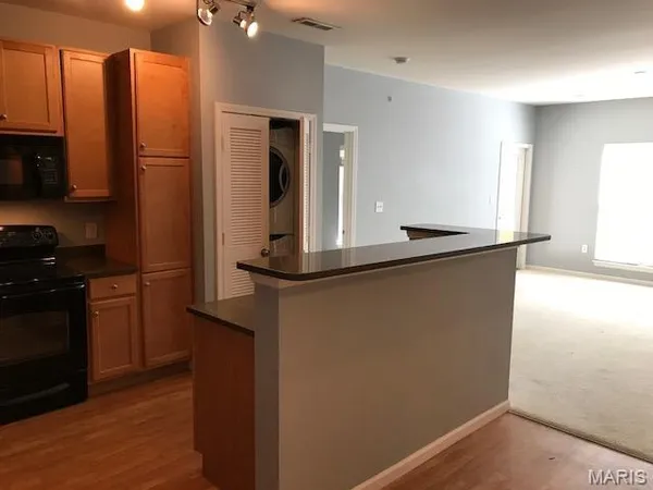 $1,750 | 1251 Strassner Drive, Unit 2303, Brentwood, MO 63144