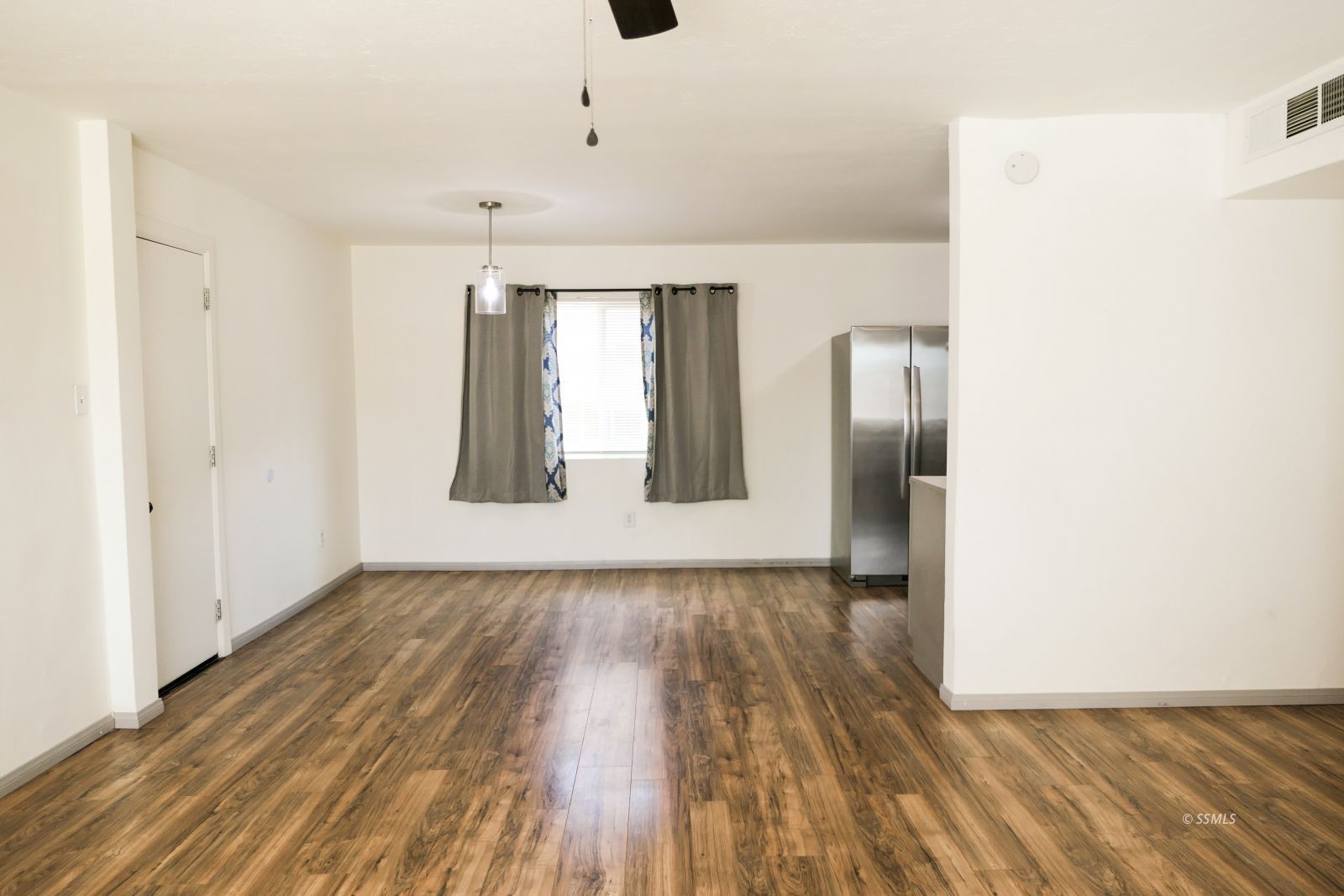 1033 West Bataan Avenue Ridgecrest, CA 93555 - Photo 6 of 43